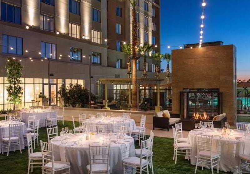 Courtyard By Marriott Irvine Spectrum Exteriér fotografie